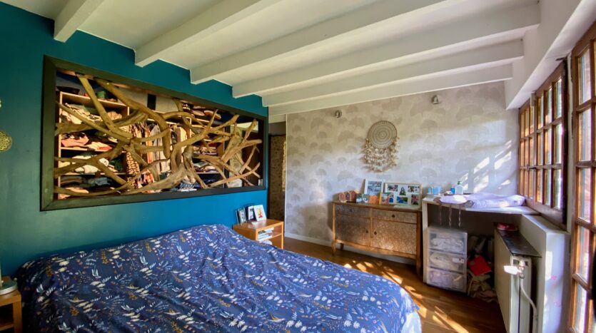Maison-de-caractere-à-vendre-chambre-parentale-par-INSIDE-immobilier-à-Orsay