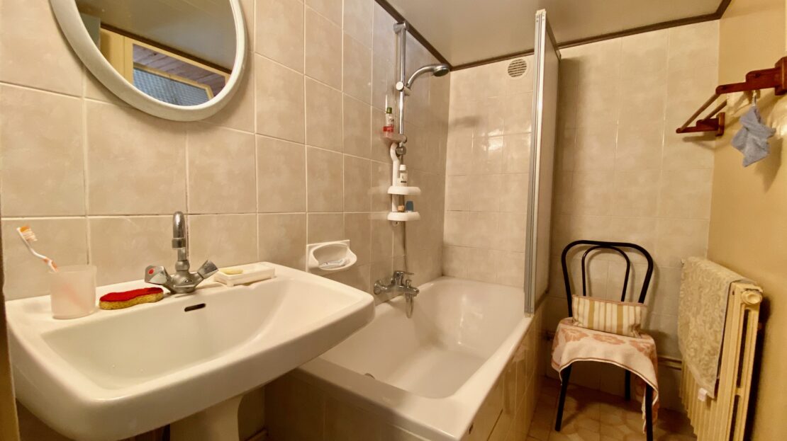 maison et grange à vendre à Briis-sous-Forges, salle-de-bains, par Inside immobilier à Orsay