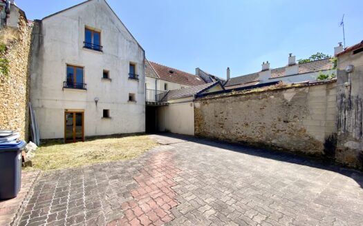 Vente Montgeron centre ville propriété de deux immeubles, 8 appartements