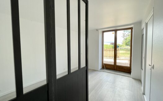 Location appartement 2 pièces avec jardin à Briis-sous-Forges dans un corps de ferme