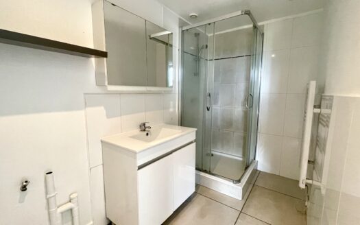 Location appartement 2 pièces avec jardin à Briis-sous-Forges dans un corps de ferme