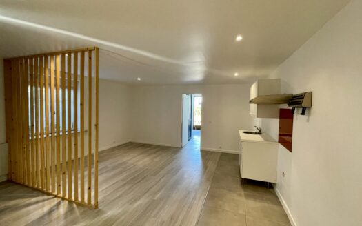 Location appartement 2 pièces avec jardin à Briis-sous-Forges dans un corps de ferme