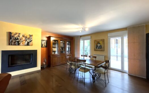 Maison familiale récente à vendre à Marcoussis Ouest – Environnement calme, jardin arboré et beaux volumes